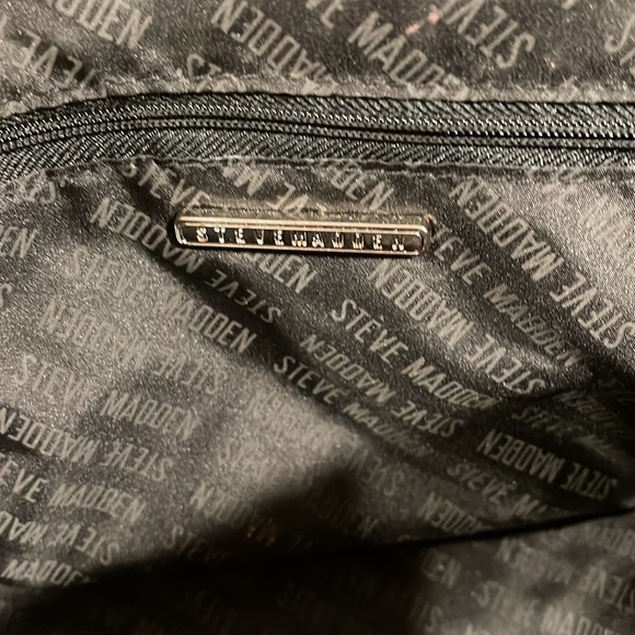 Steve Madden Blexi Crossbody Floral Purse - Picture 4 of 10